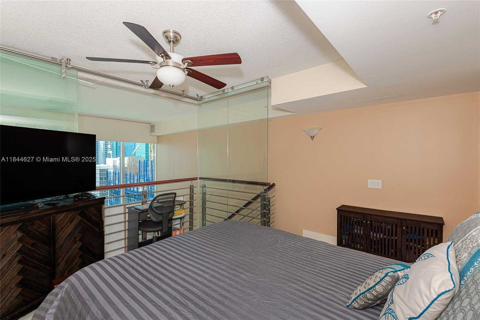 Small Image of 41 SOUTH EAST 5TH ST #1503, Miami Number 22
