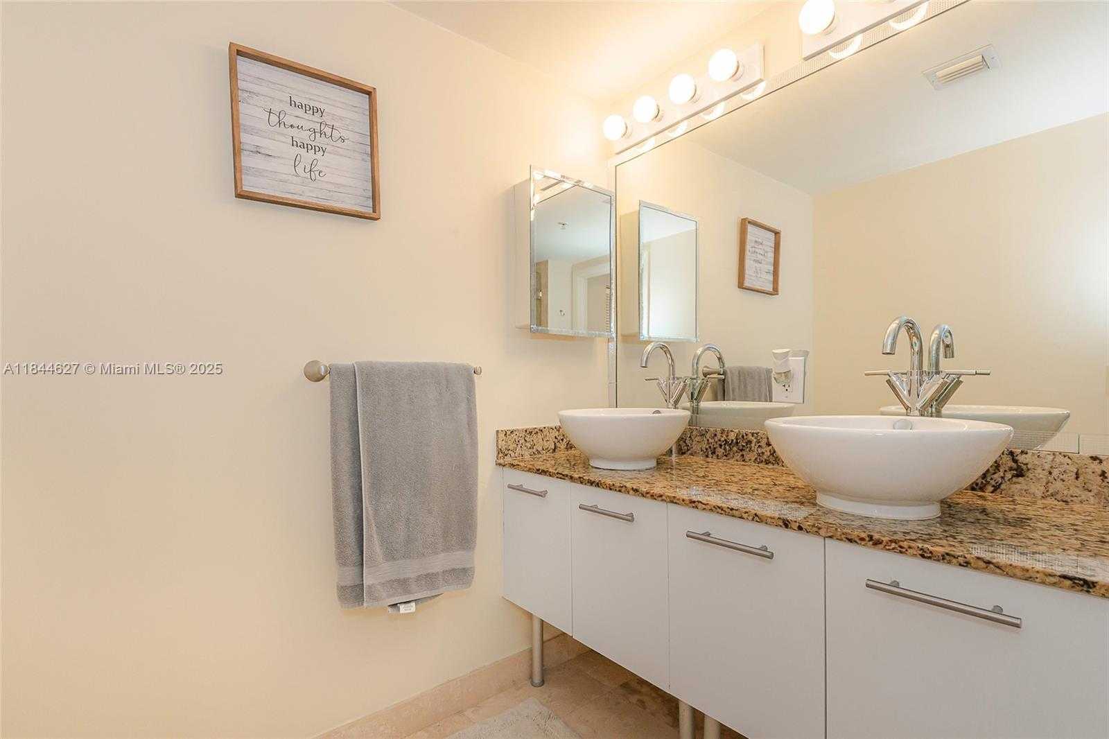 Small Image of 41 SOUTH EAST 5TH ST #1503, Miami Number 25