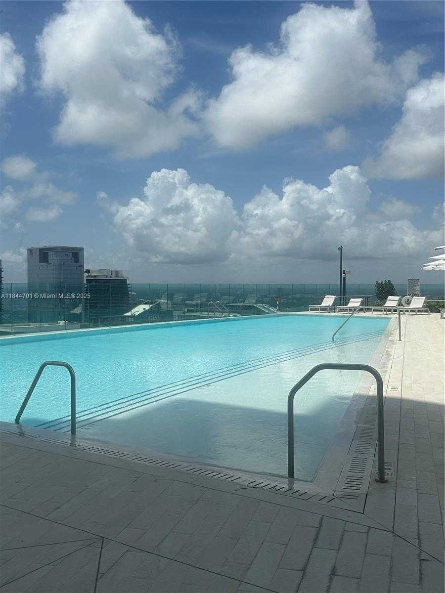 Small Image of 300 BISCAYNE BLVD WAY #3108, Miami Number 11