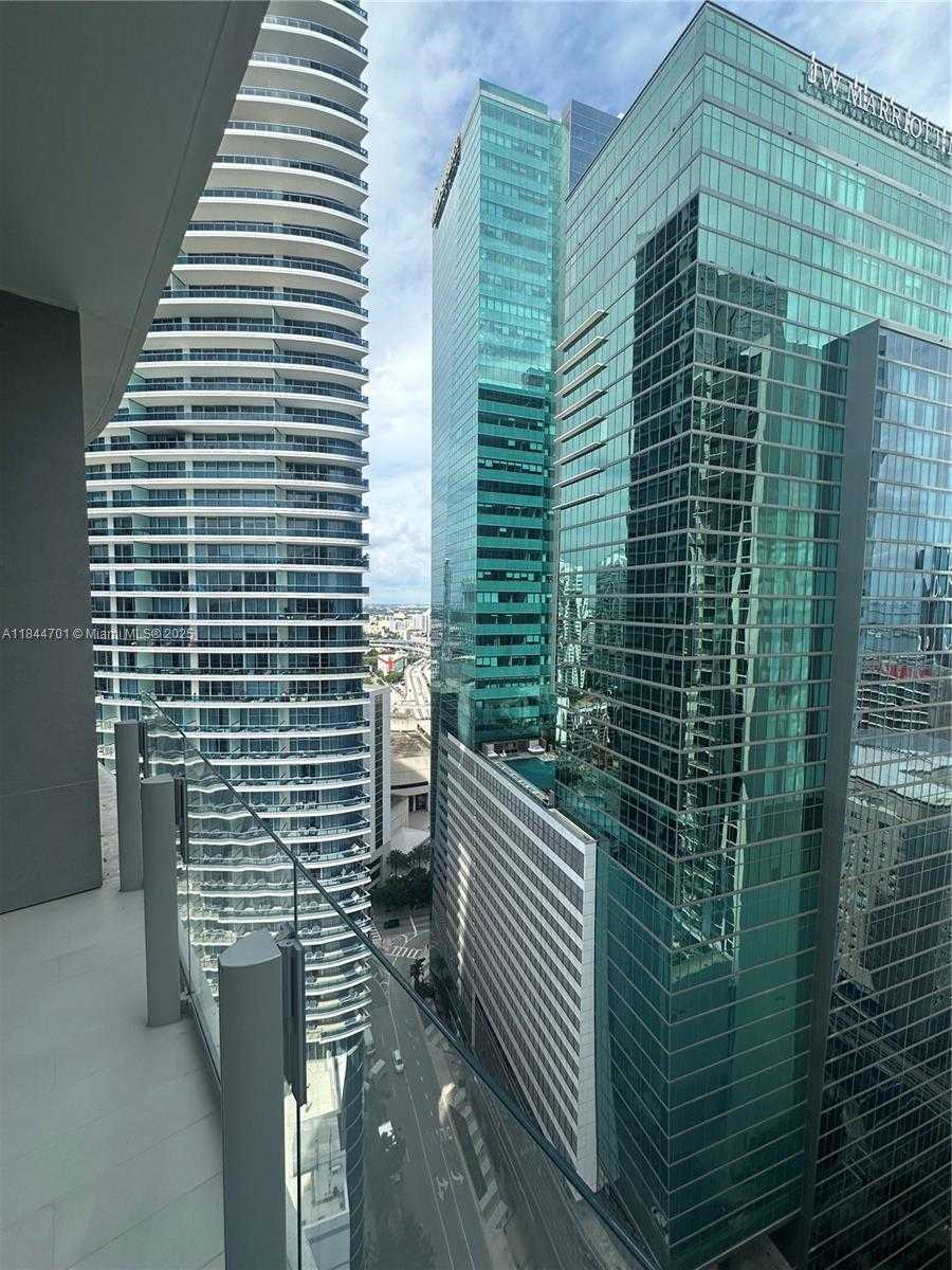 Small Image of 300 BISCAYNE BLVD WAY #3108, Miami Number 22