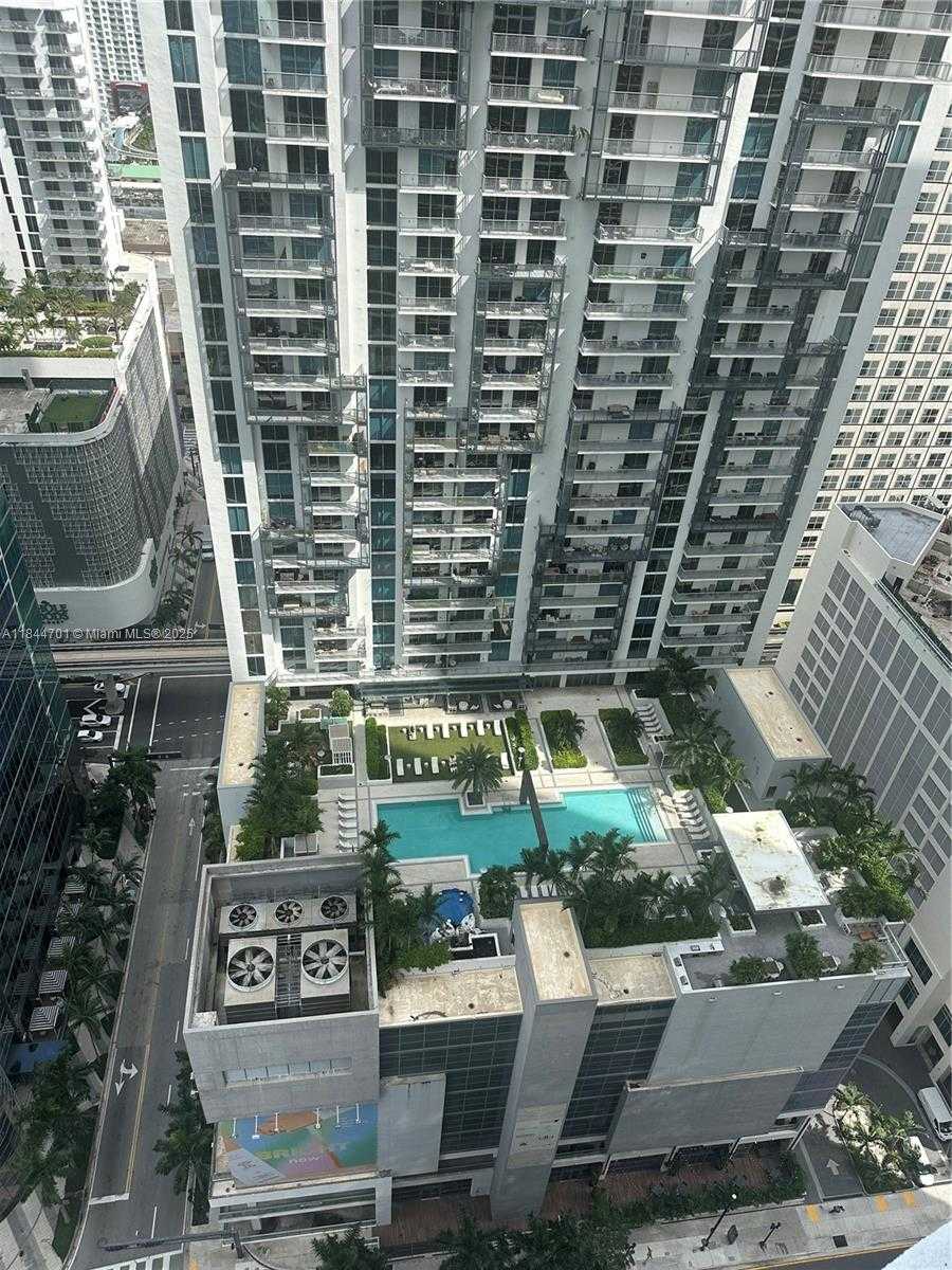 Small Image of 300 BISCAYNE BLVD WAY #3108, Miami Number 4
