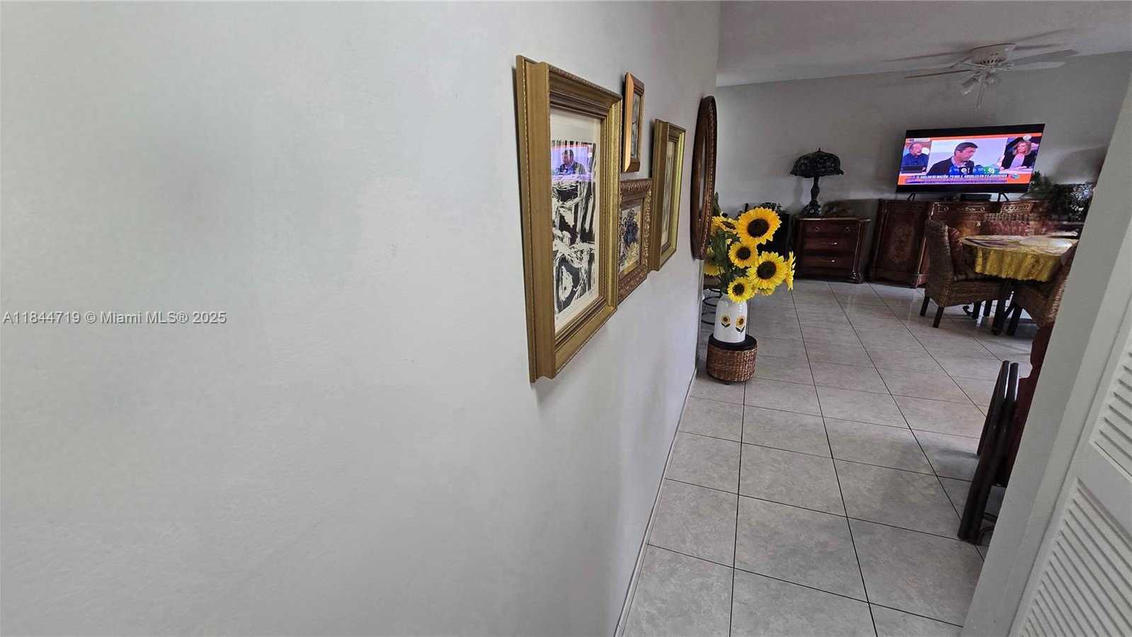 Small Image of 1 ALHAMBRA CIR #501, Coral Gables Number 20