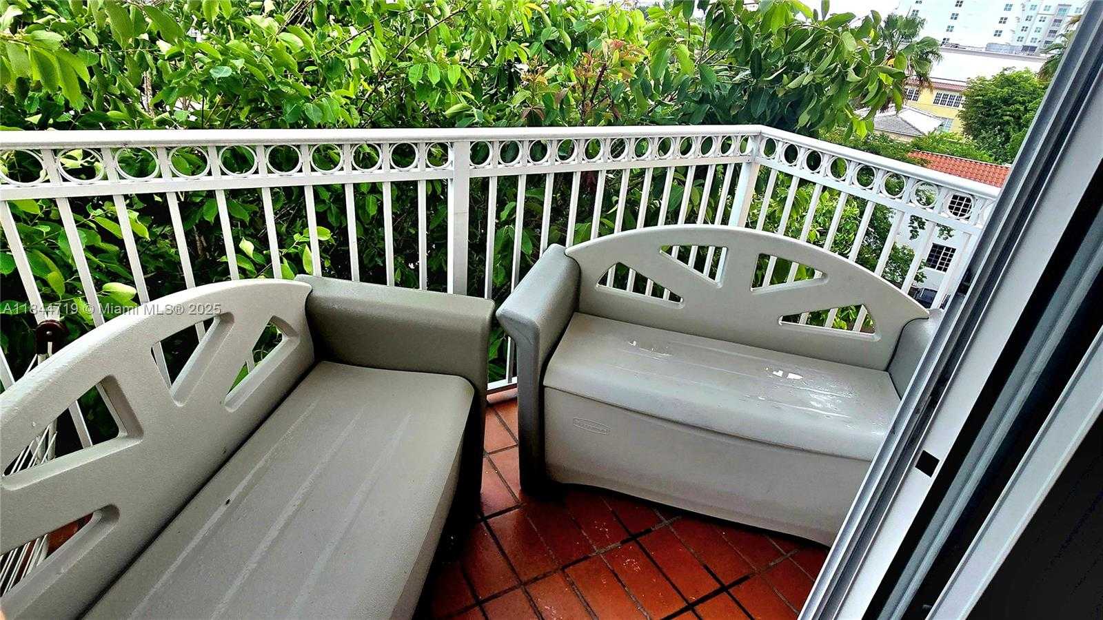 Small Image of 1 ALHAMBRA CIR #501, Coral Gables Number 22