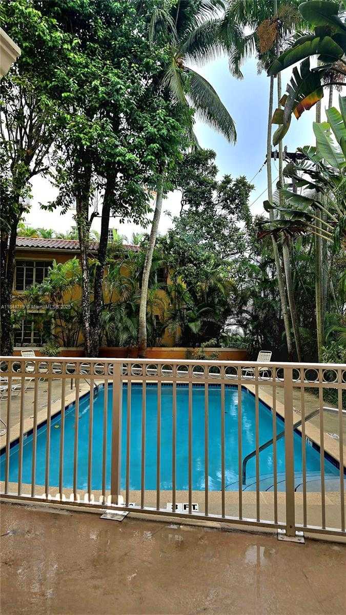 Small Image of 1 ALHAMBRA CIR #501, Coral Gables Number 59