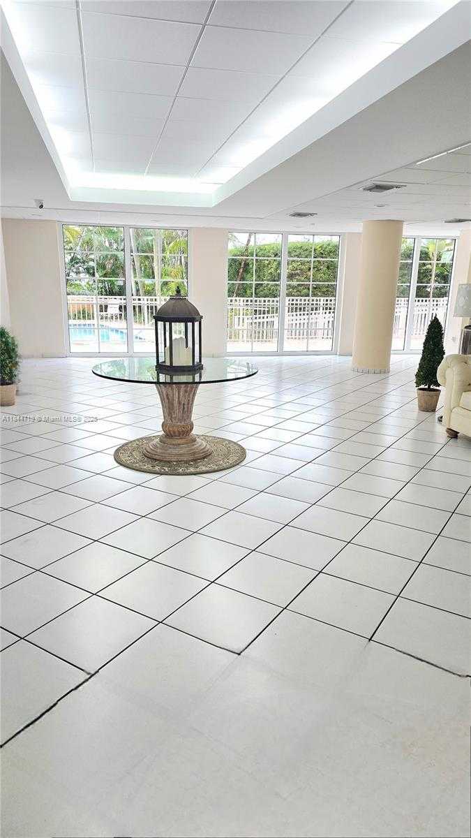 Small Image of 1 ALHAMBRA CIR #501, Coral Gables Number 61