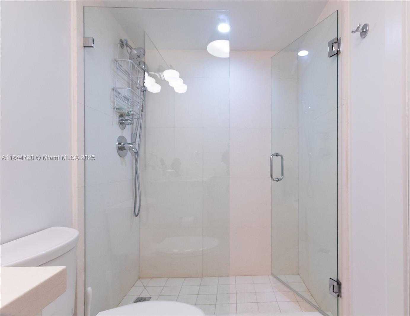 Small Image of 77 CRANDON BLVD #5B, Key Biscayne Number 32