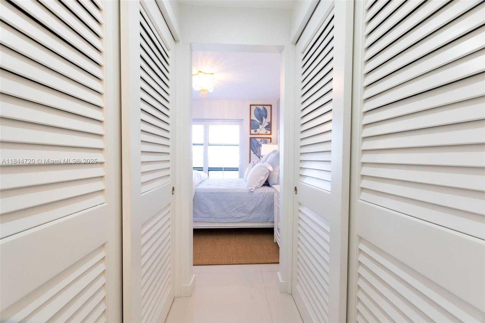 Small Image of 77 CRANDON BLVD #5B, Key Biscayne Number 34