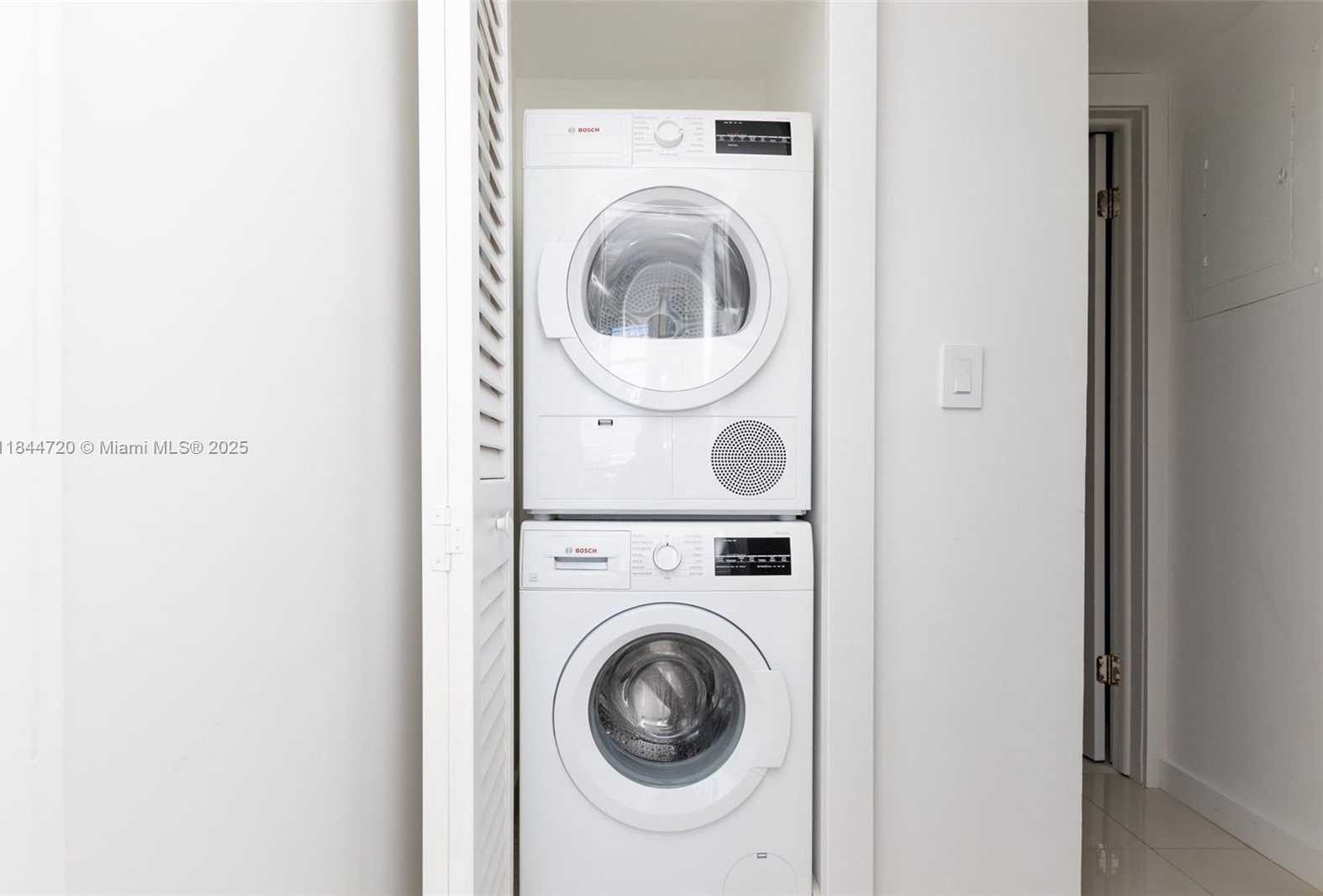 Small Image of 77 CRANDON BLVD #5B, Key Biscayne Number 35