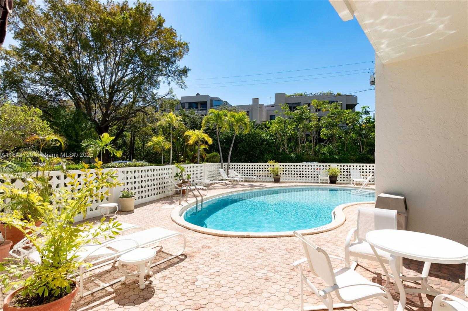 Small Image of 77 CRANDON BLVD #5B, Key Biscayne Number 37