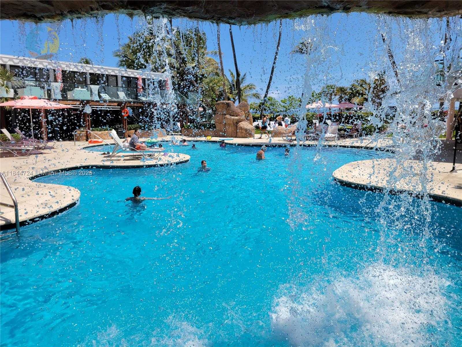 Small Image of 5225 COLLINS AVE #510, Miami Beach Number 17