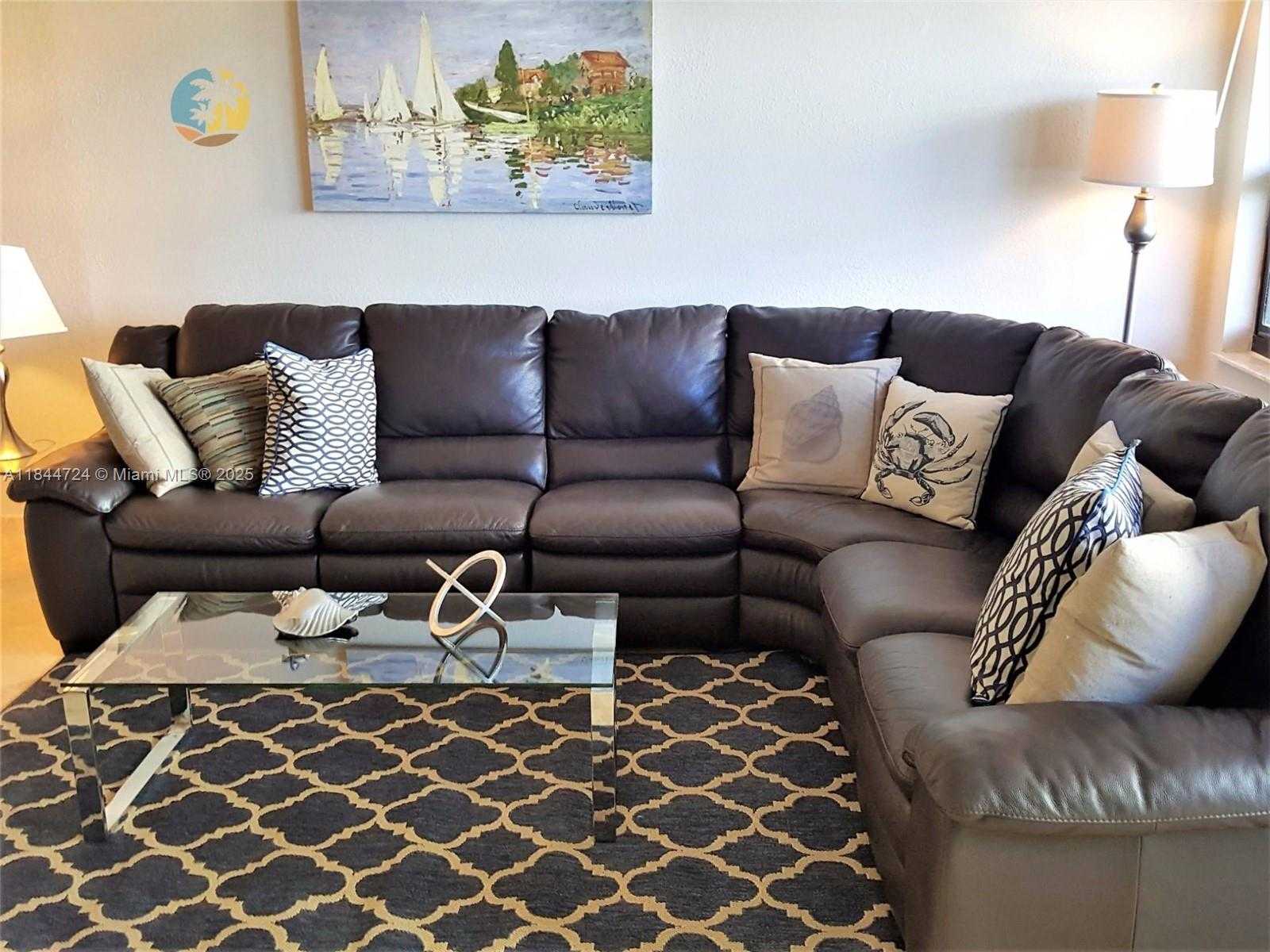 Small Image of 5225 COLLINS AVE #510, Miami Beach Number 2