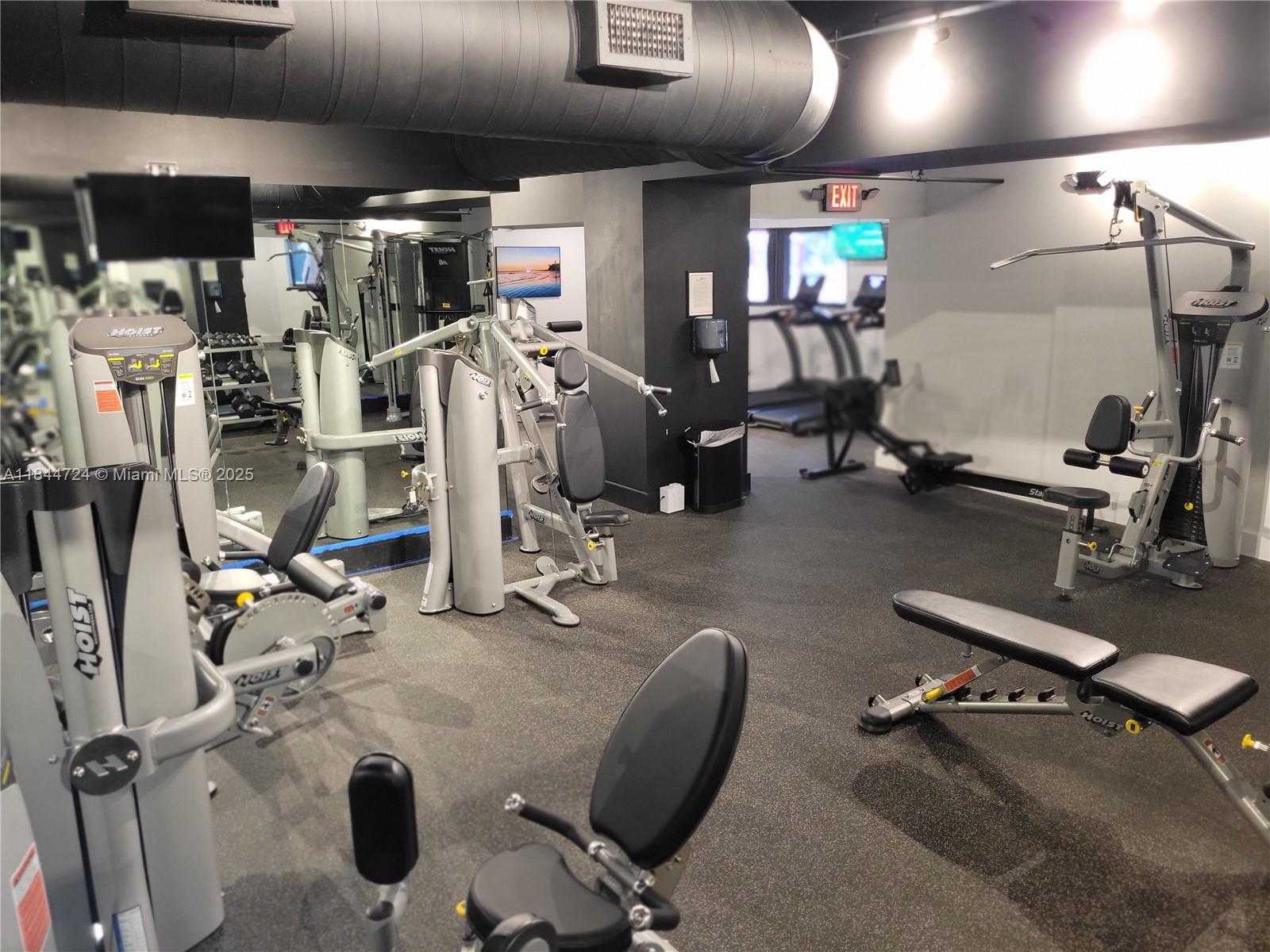 Small Image of 5225 COLLINS AVE #510, Miami Beach Number 21