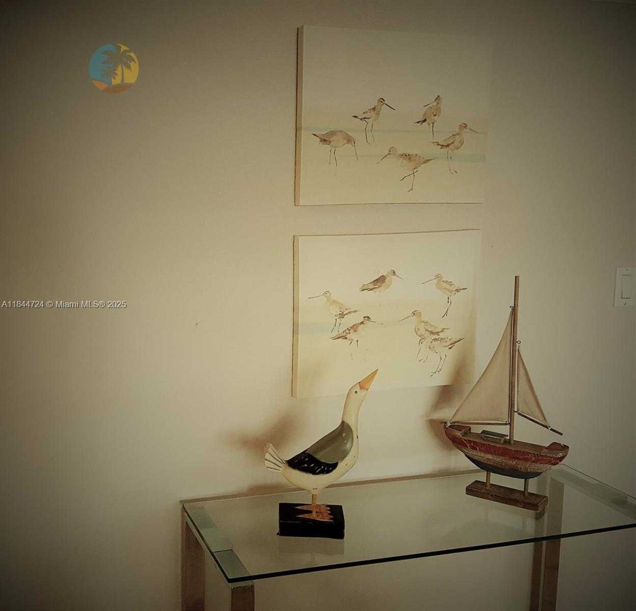 Small Image of 5225 COLLINS AVE #510, Miami Beach Number 4