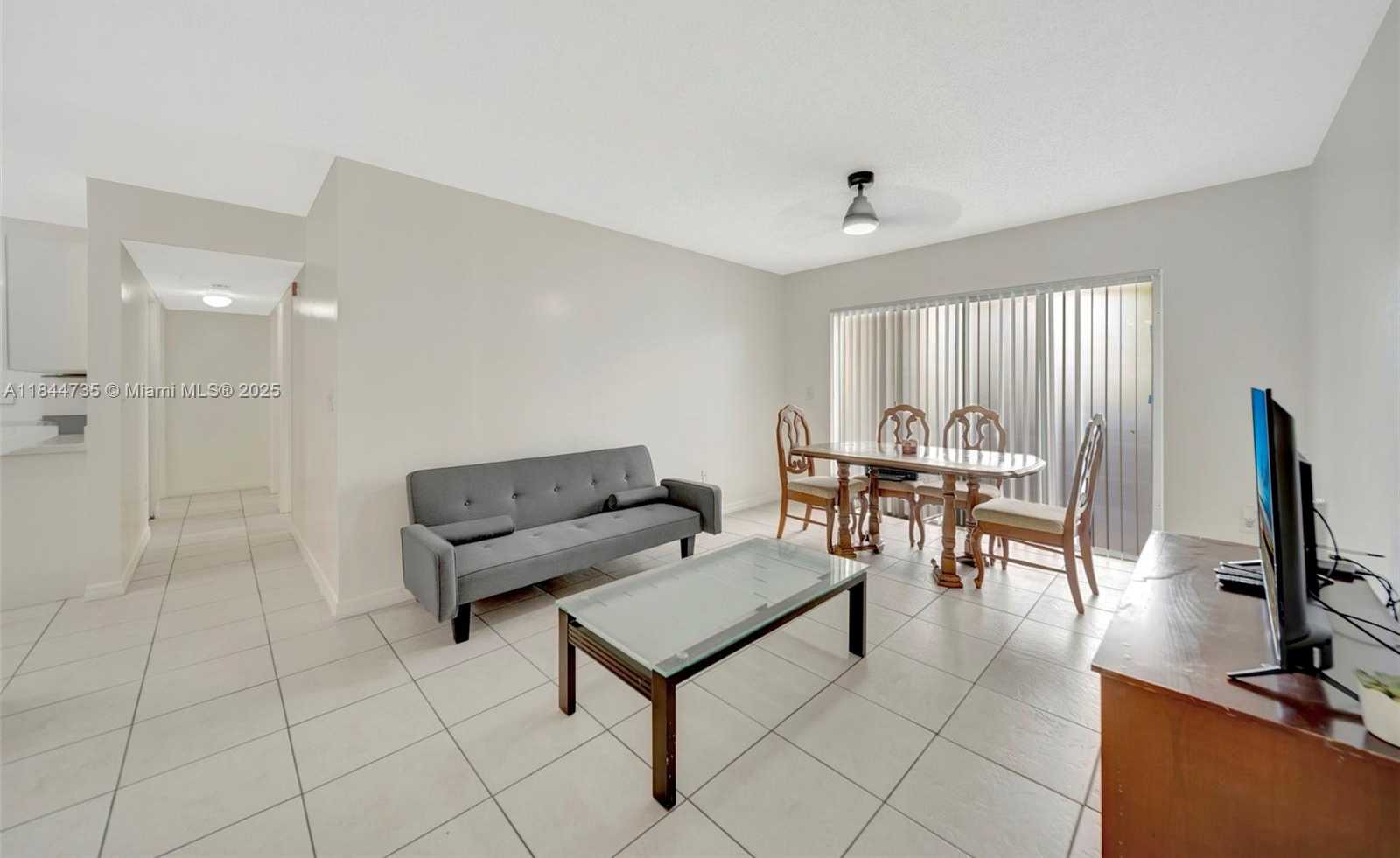 Small Image of 2620 SOUTH UNIVERSITY DR #109, Davie Number 23