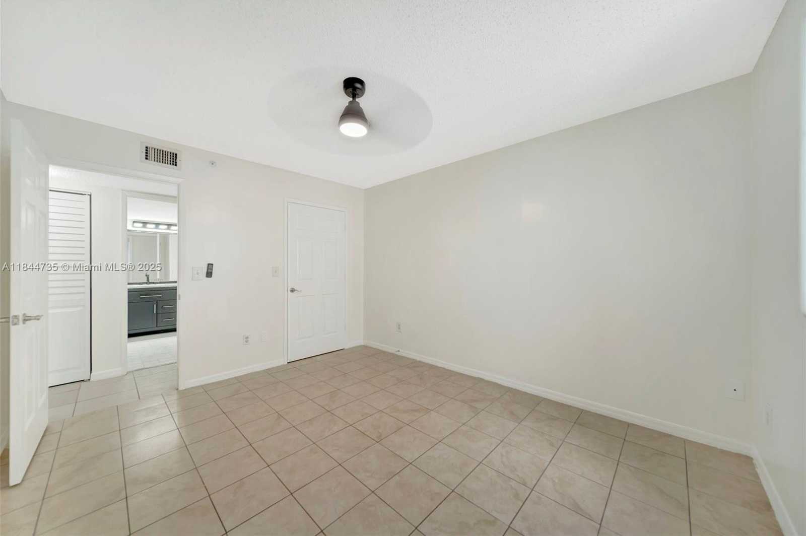 Small Image of 2620 SOUTH UNIVERSITY DR #109, Davie Number 29