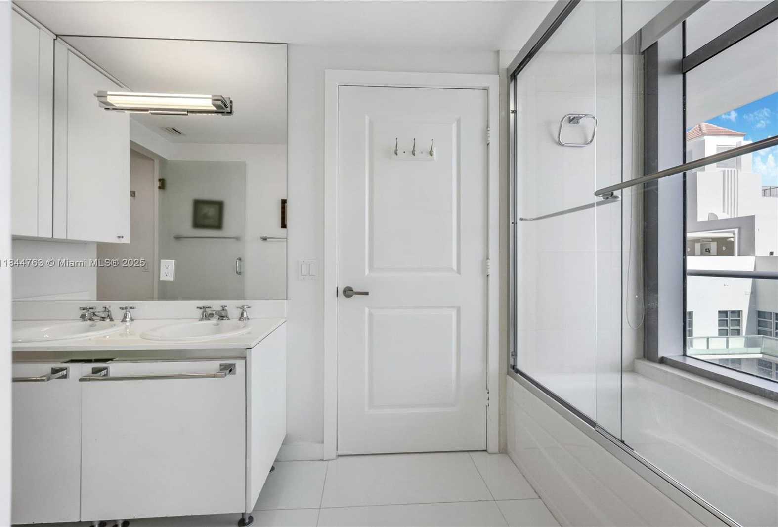 Small Image of 3737 COLLINS AVE #S-801, Miami Beach Number 21