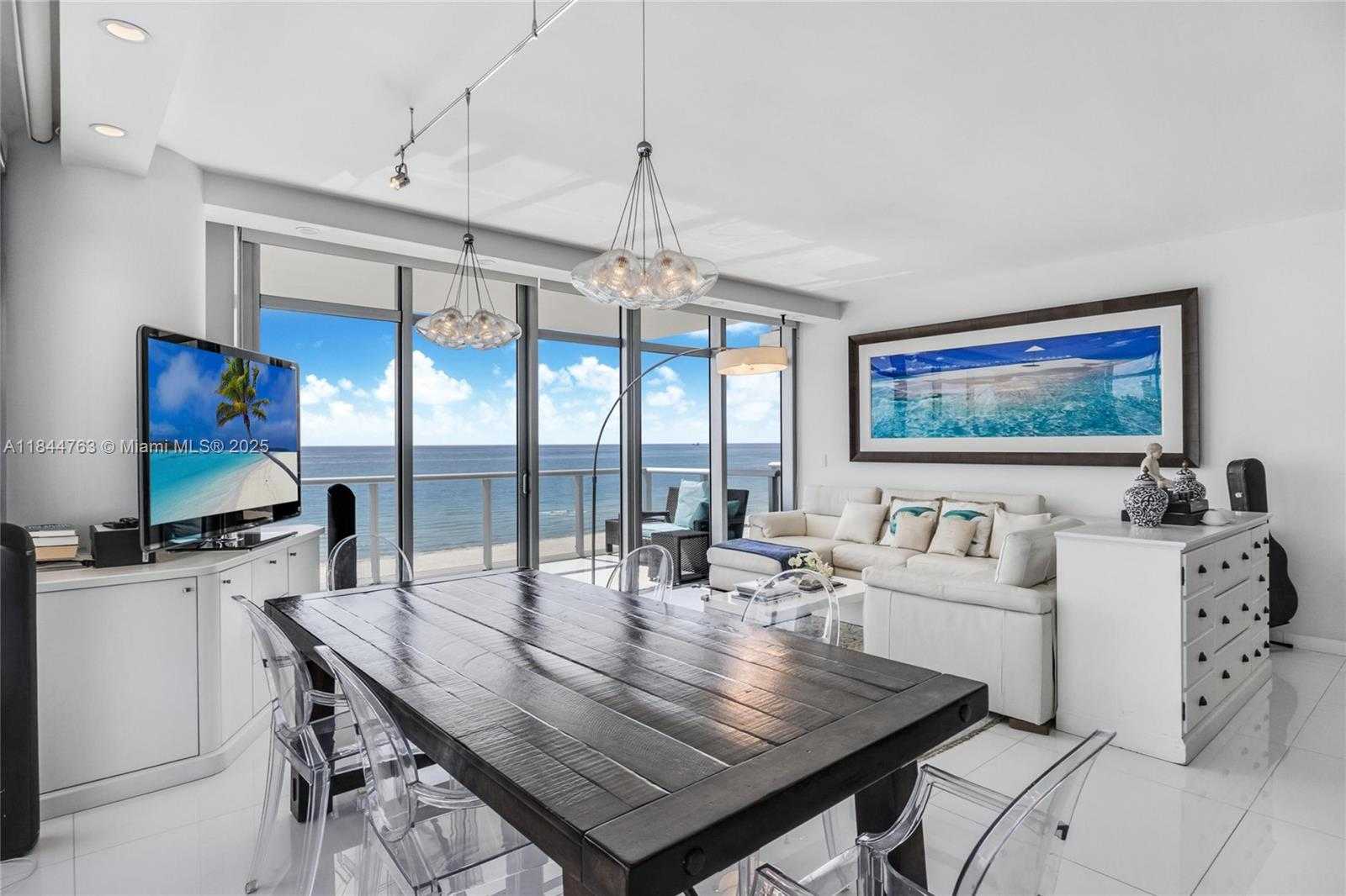 Small Image of 3737 COLLINS AVE #S-801, Miami Beach Number 3