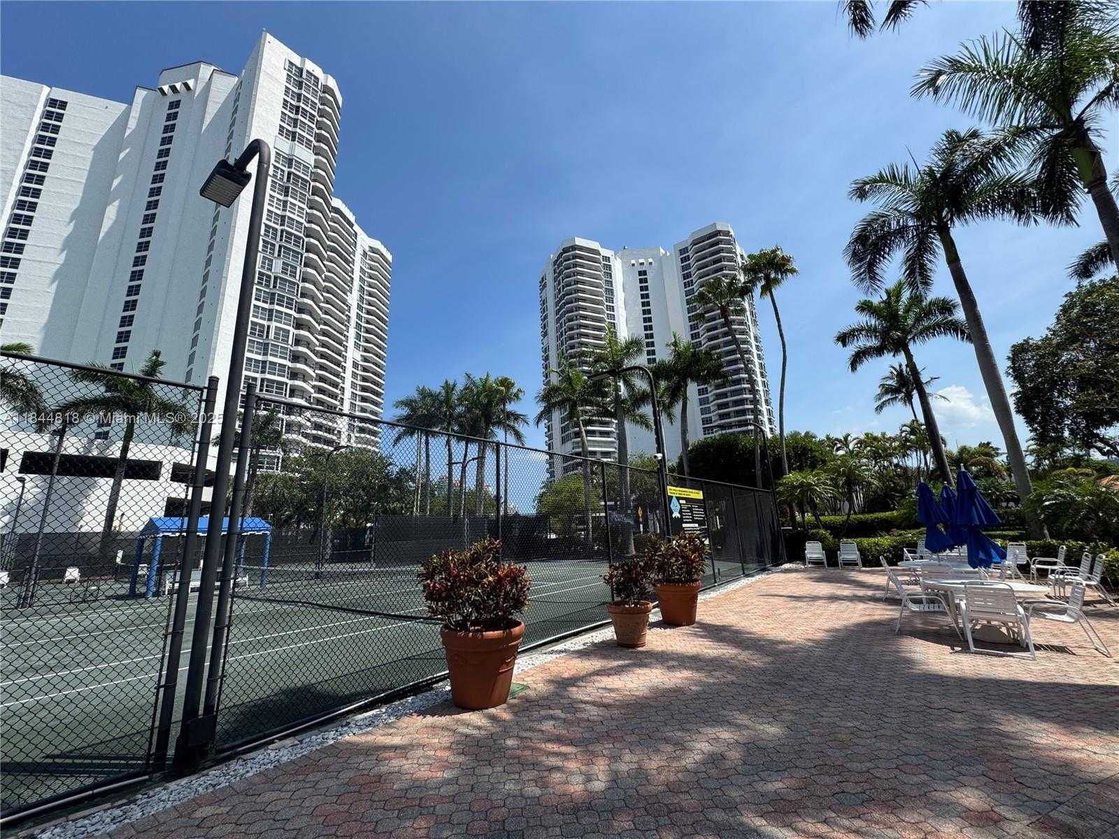 Small Image of 3530 MYSTIC POINTE DR #1213, Aventura Number 39