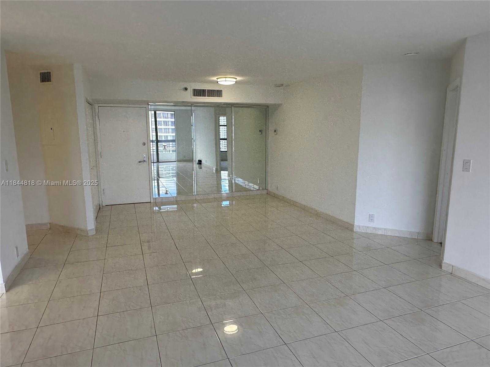 Small Image of 3530 MYSTIC POINTE DR #1213, Aventura Number 6