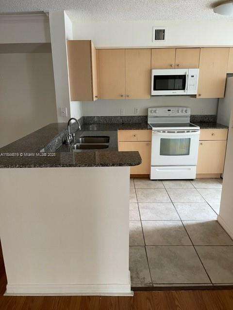 Small Image of 2494 CENTERGATE DR #102, Miramar Number 6