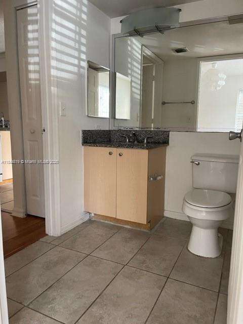 Small Image of 2494 CENTERGATE DR #102, Miramar Number 8