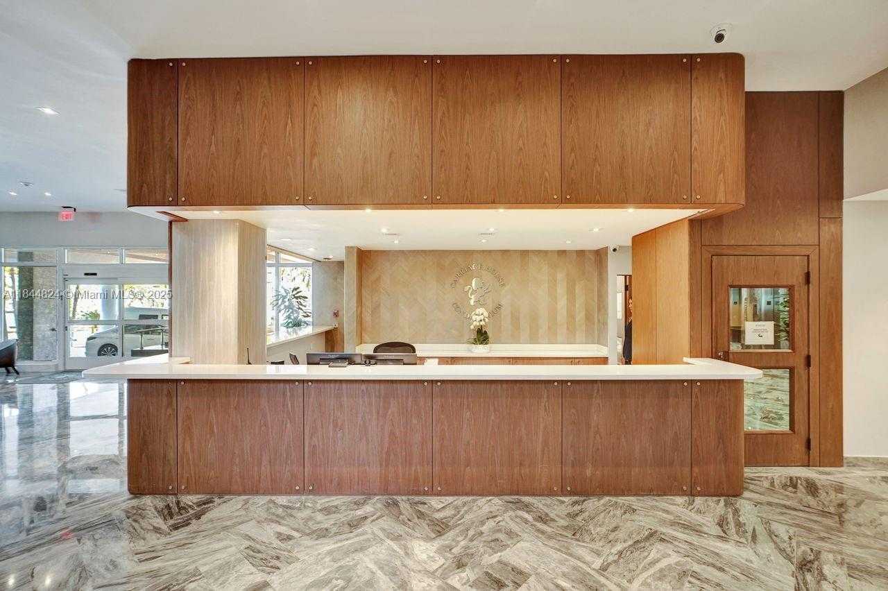 Small Image of 5401 COLLINS AVE #334, Miami Beach Number 31