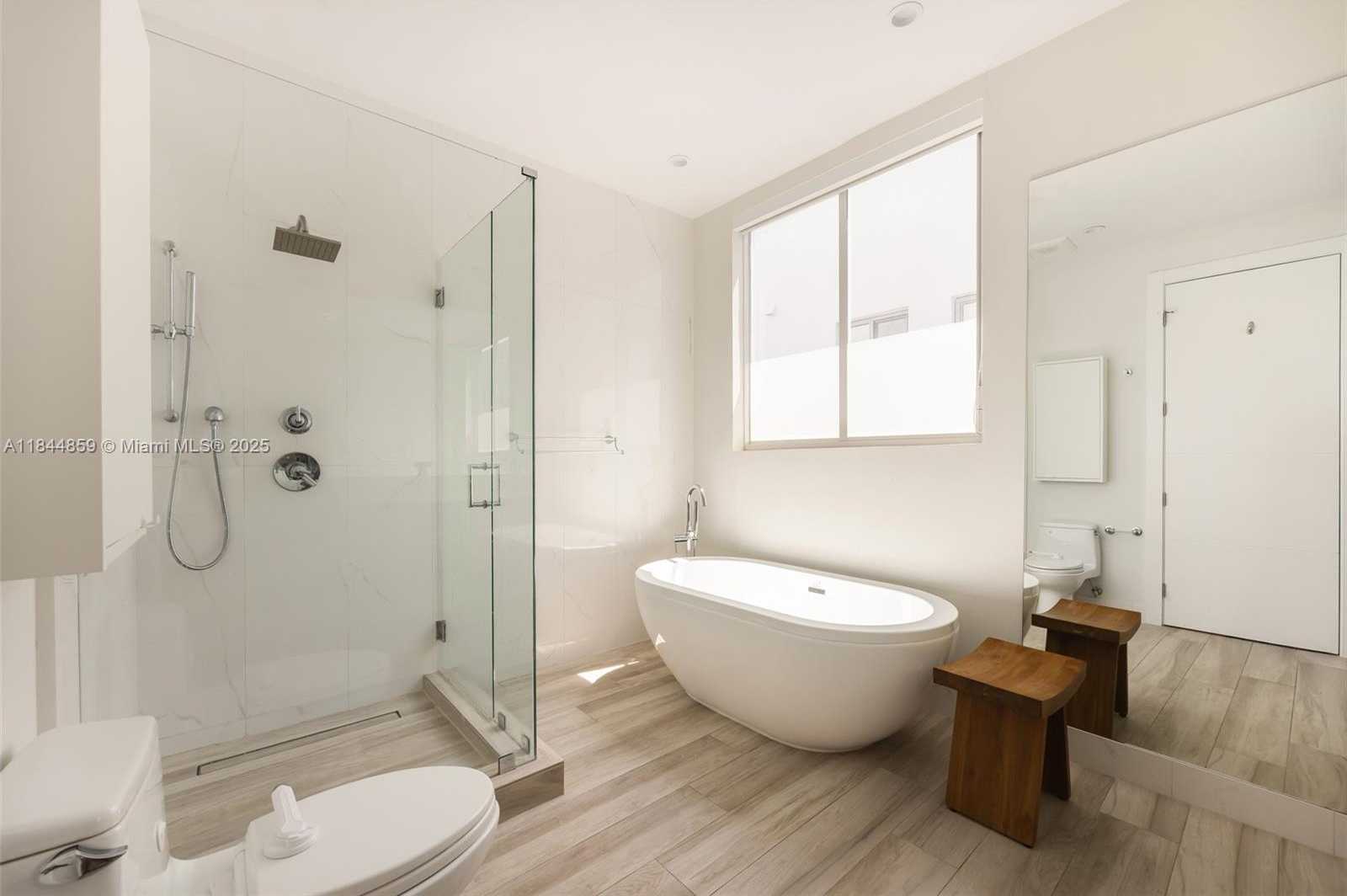 Small Image of 3442 DAY AVE #3442, Coconut Grove Number 18