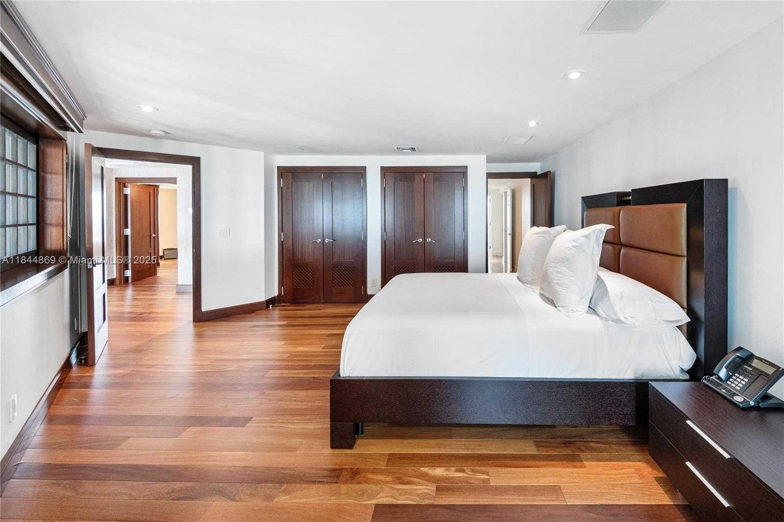 Small Image of 1643 BRICKELL AVE #3702, Miami Number 24