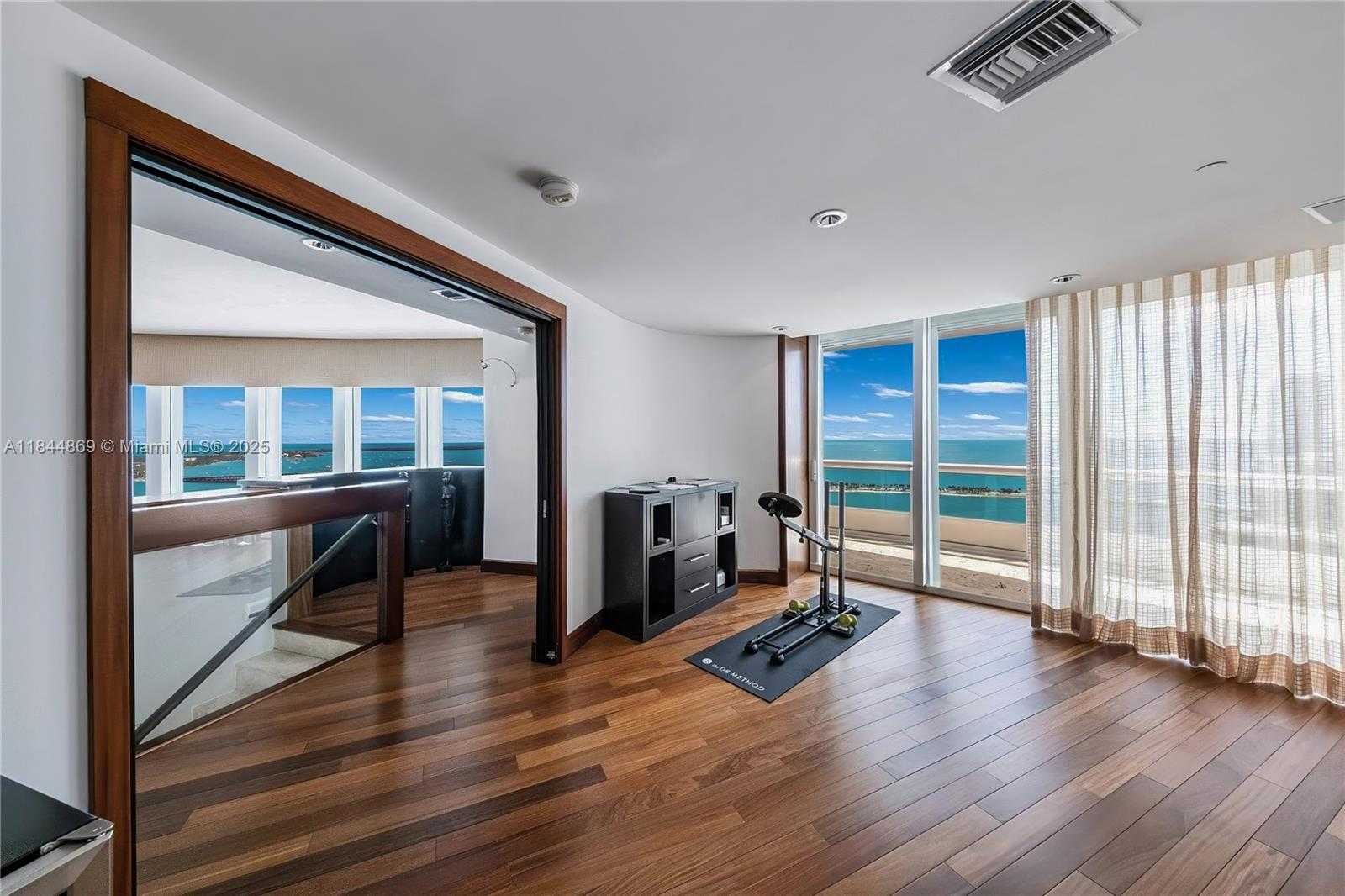 Small Image of 1643 BRICKELL AVE #3702, Miami Number 27