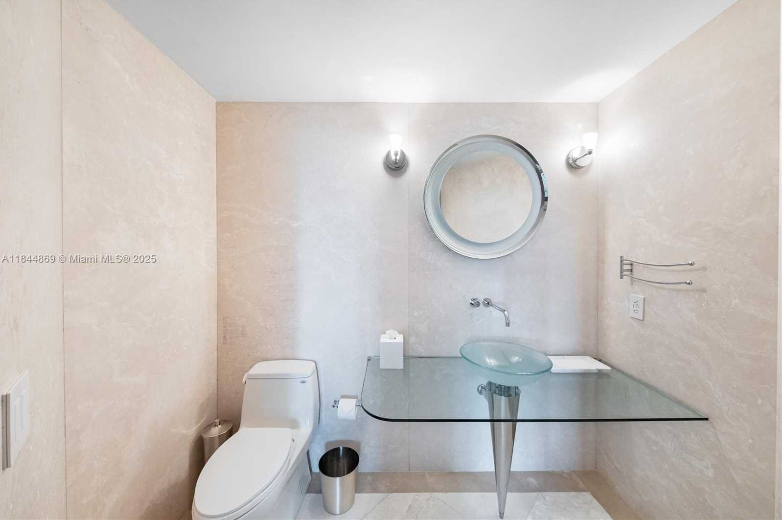Small Image of 1643 BRICKELL AVE #3702, Miami Number 30