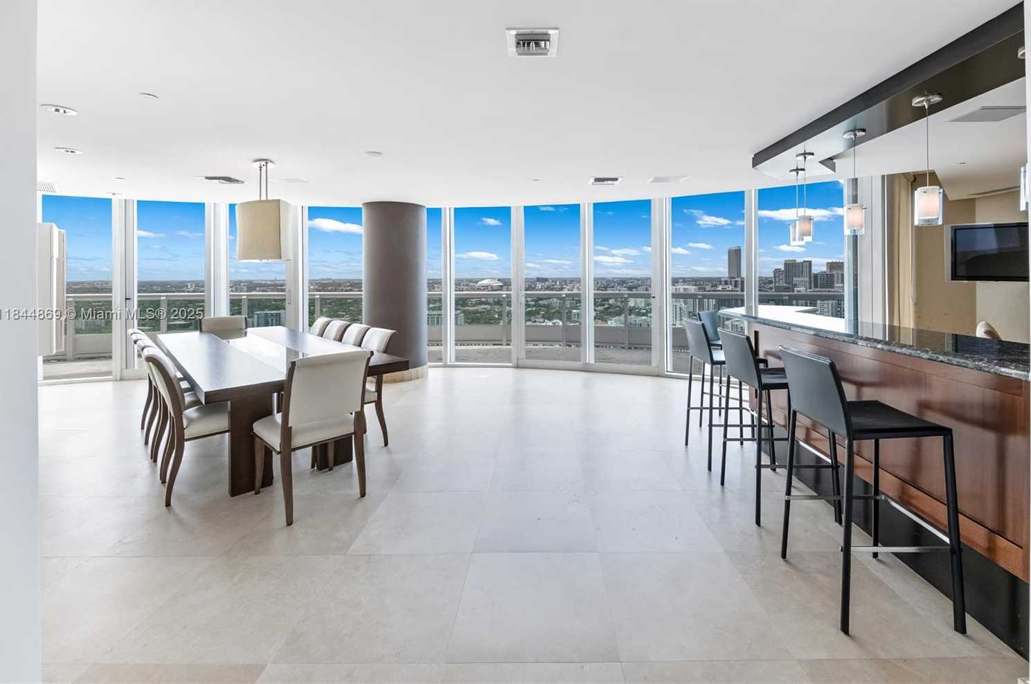 Small Image of 1643 BRICKELL AVE #3702, Miami Number 9