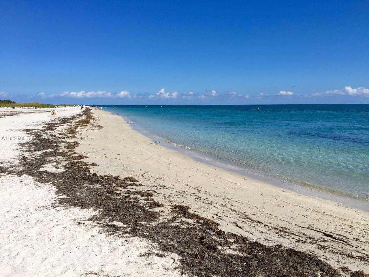 Small Image of 100 SUNRISE DR #27, Key Biscayne Number 20