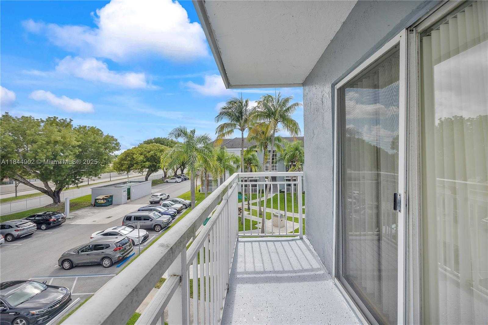 Small Image of 8620 SOUTH WEST 212TH ST #301, Cutler Bay Number 32