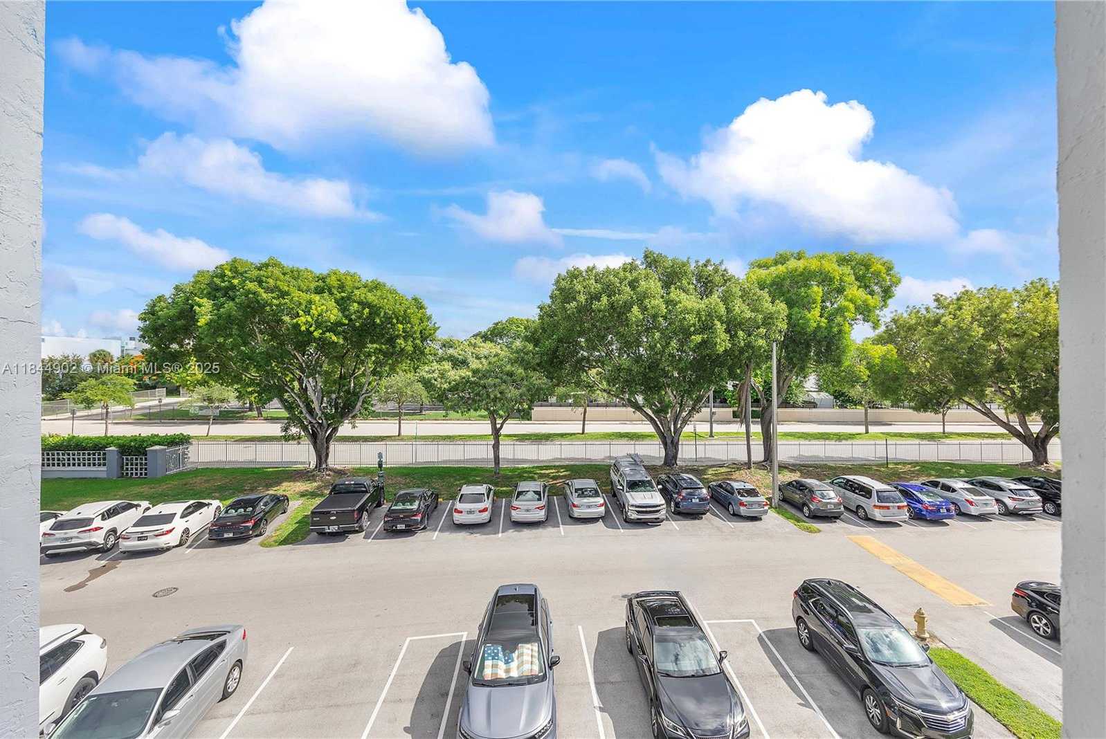 Small Image of 8620 SOUTH WEST 212TH ST #301, Cutler Bay Number 6