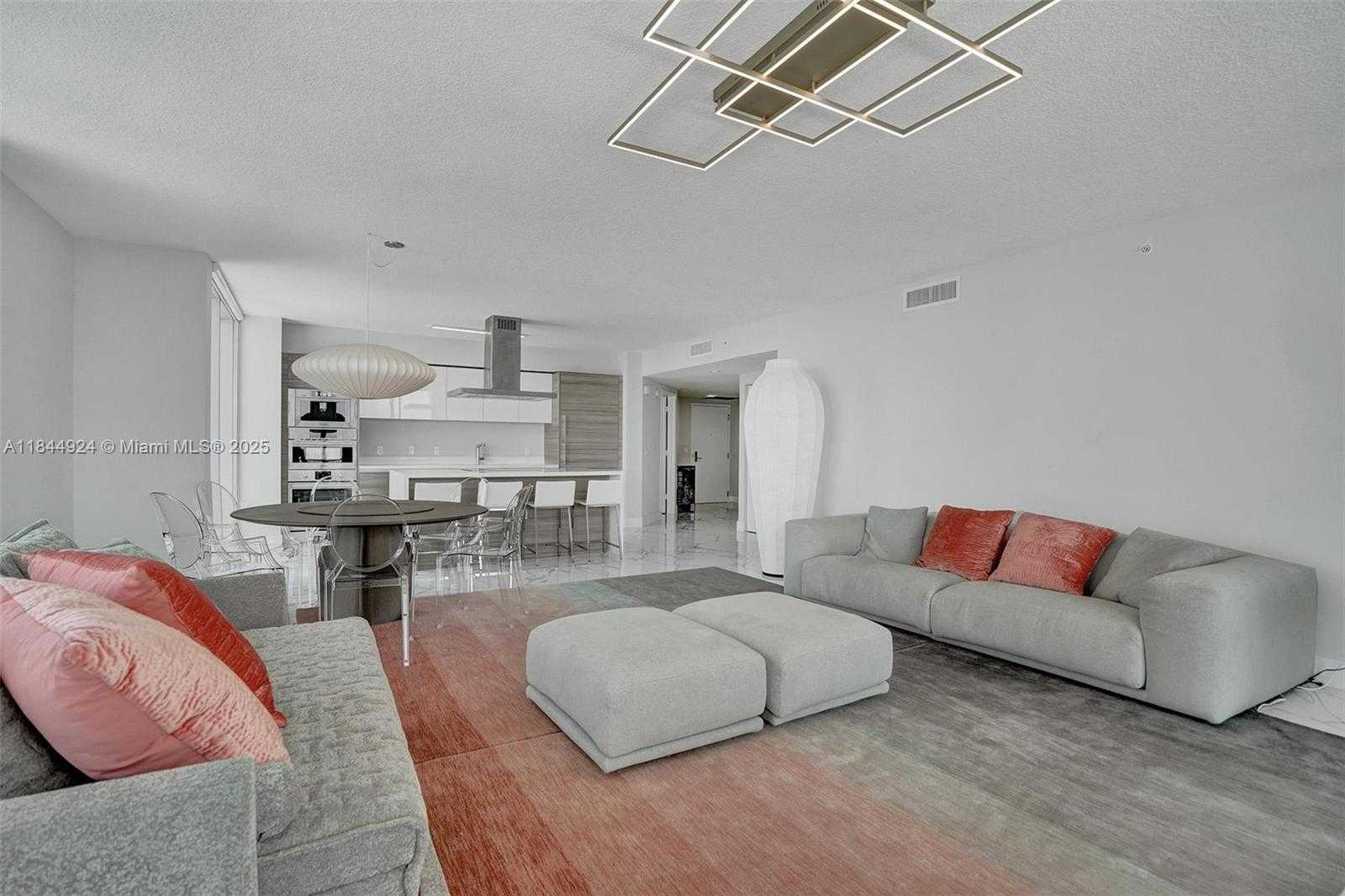 Small Image of 330 SUNNY ISLES BLVD #5-2207, Sunny Isles Beach Number 25