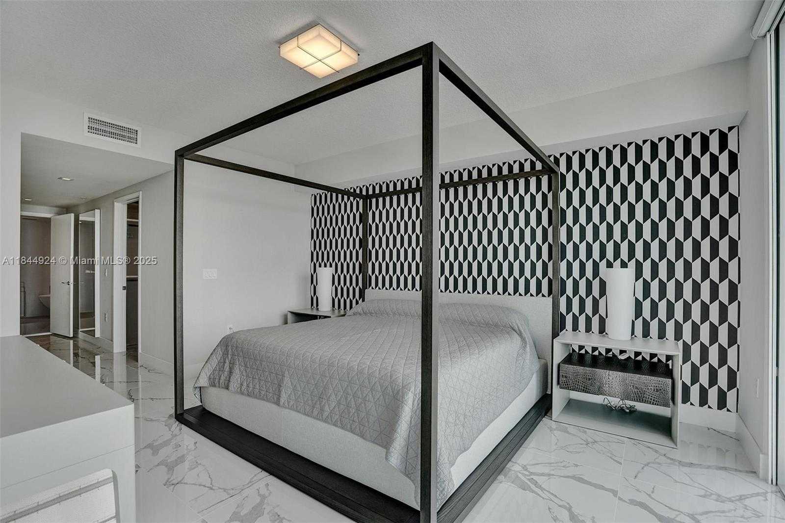 Small Image of 330 SUNNY ISLES BLVD #5-2207, Sunny Isles Beach Number 5