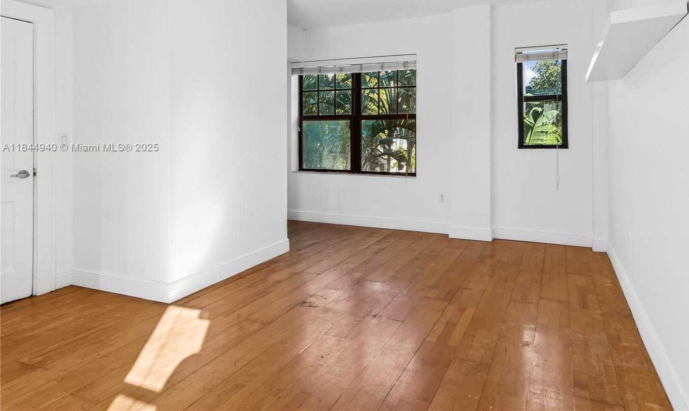 Small Image of 934 MICHIGAN AVE #209, Miami Beach Number 14