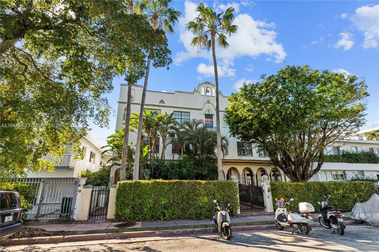 Small Image of 934 MICHIGAN AVE #209, Miami Beach Number 19