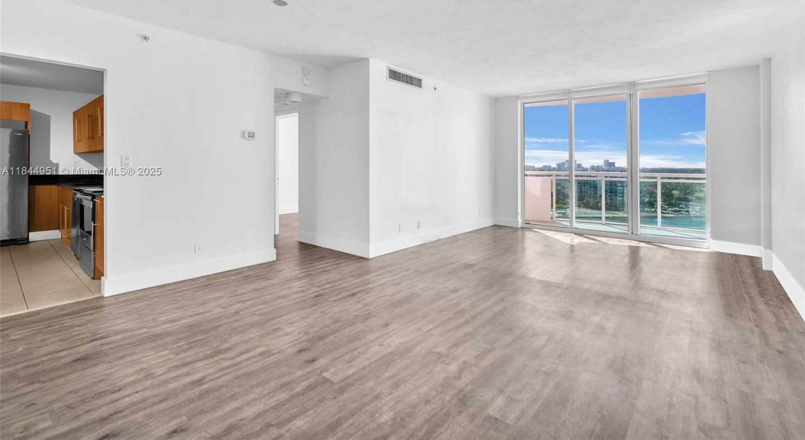 Small Image of 3001 SOUTH OCEAN DR #1231, Hollywood Number 3