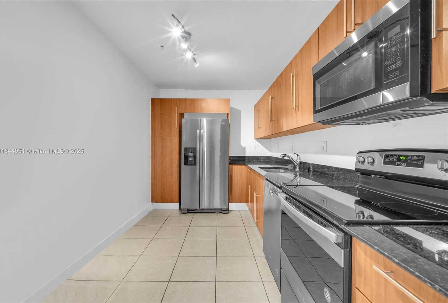 Small Image of 3001 SOUTH OCEAN DR #1231, Hollywood Number 5