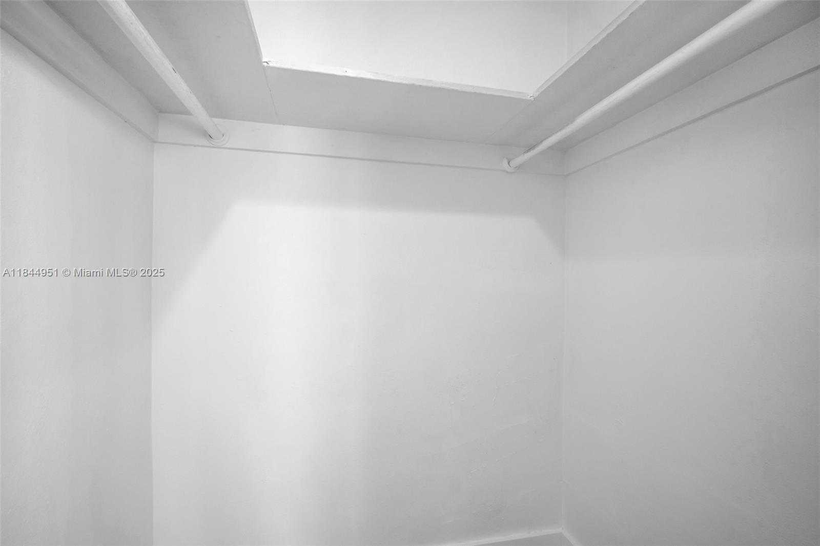 Small Image of 3001 SOUTH OCEAN DR #1231, Hollywood Number 8