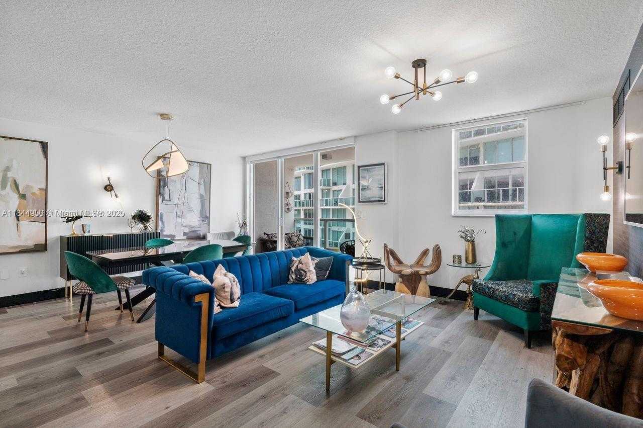 Small Image of 31 SOUTH EAST 5TH ST #2911, Miami Number 14