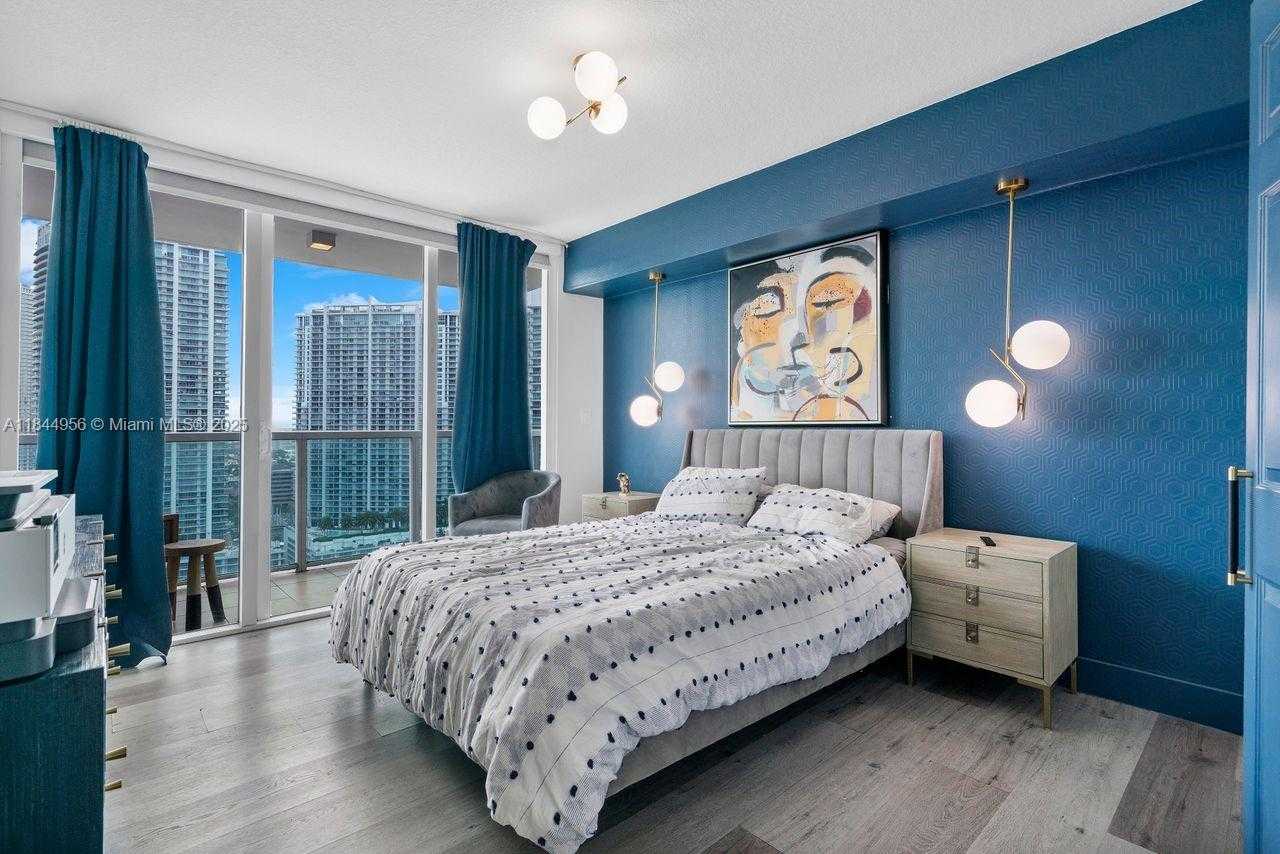 Small Image of 31 SOUTH EAST 5TH ST #2911, Miami Number 15