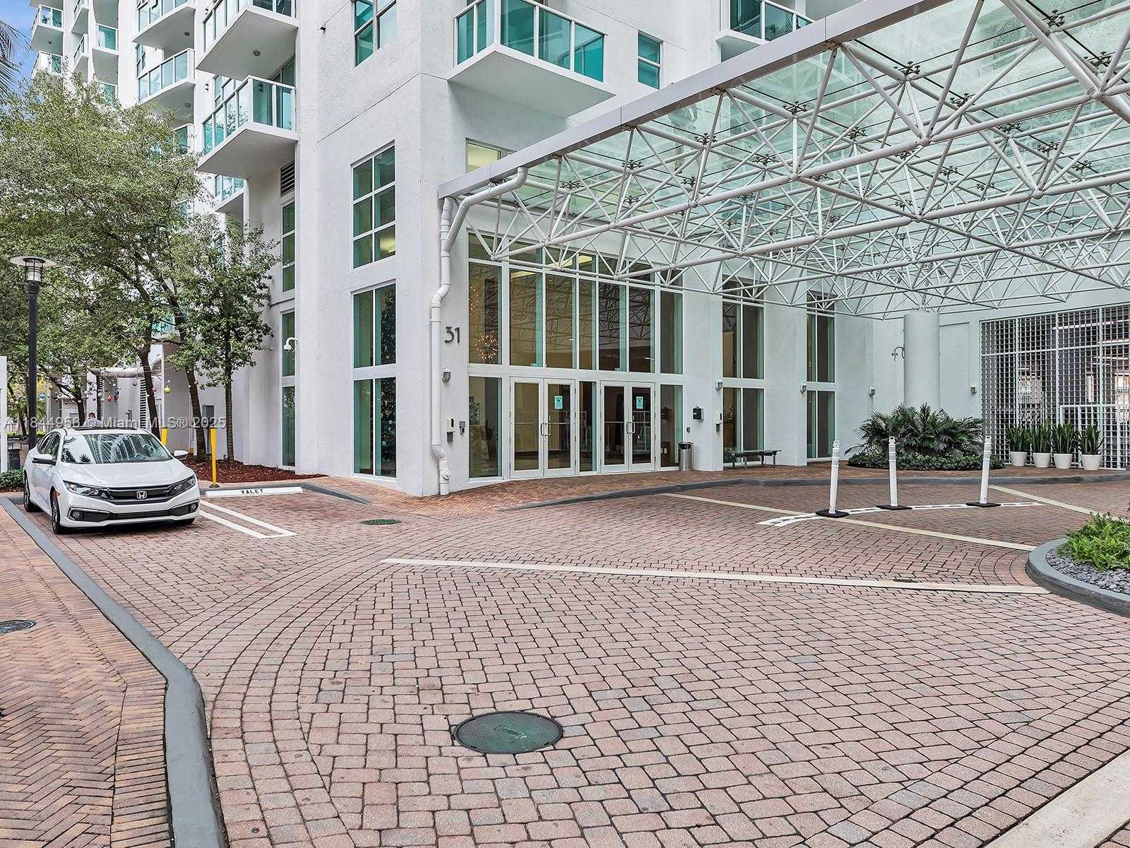 Small Image of 31 SOUTH EAST 5TH ST #2911, Miami Number 2