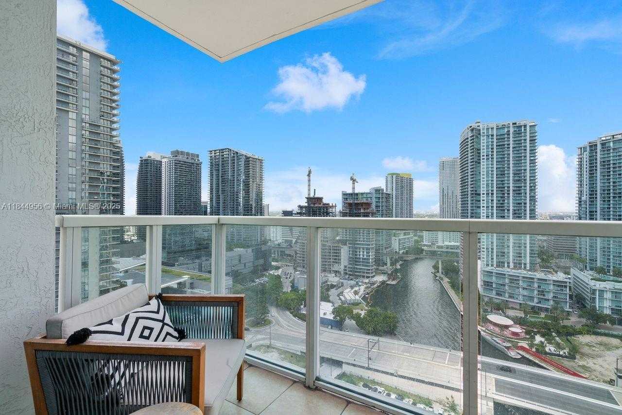 Small Image of 31 SOUTH EAST 5TH ST #2911, Miami Number 25