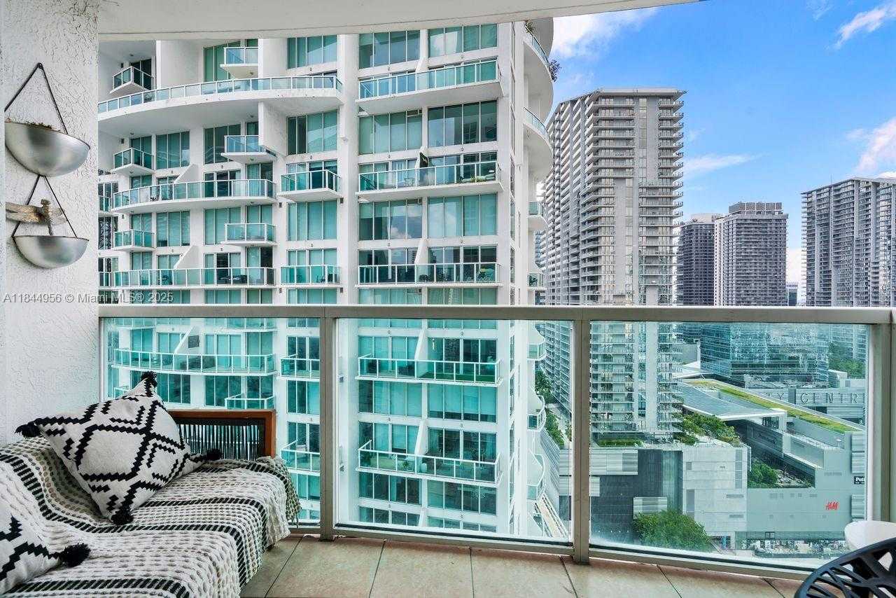 Small Image of 31 SOUTH EAST 5TH ST #2911, Miami Number 28