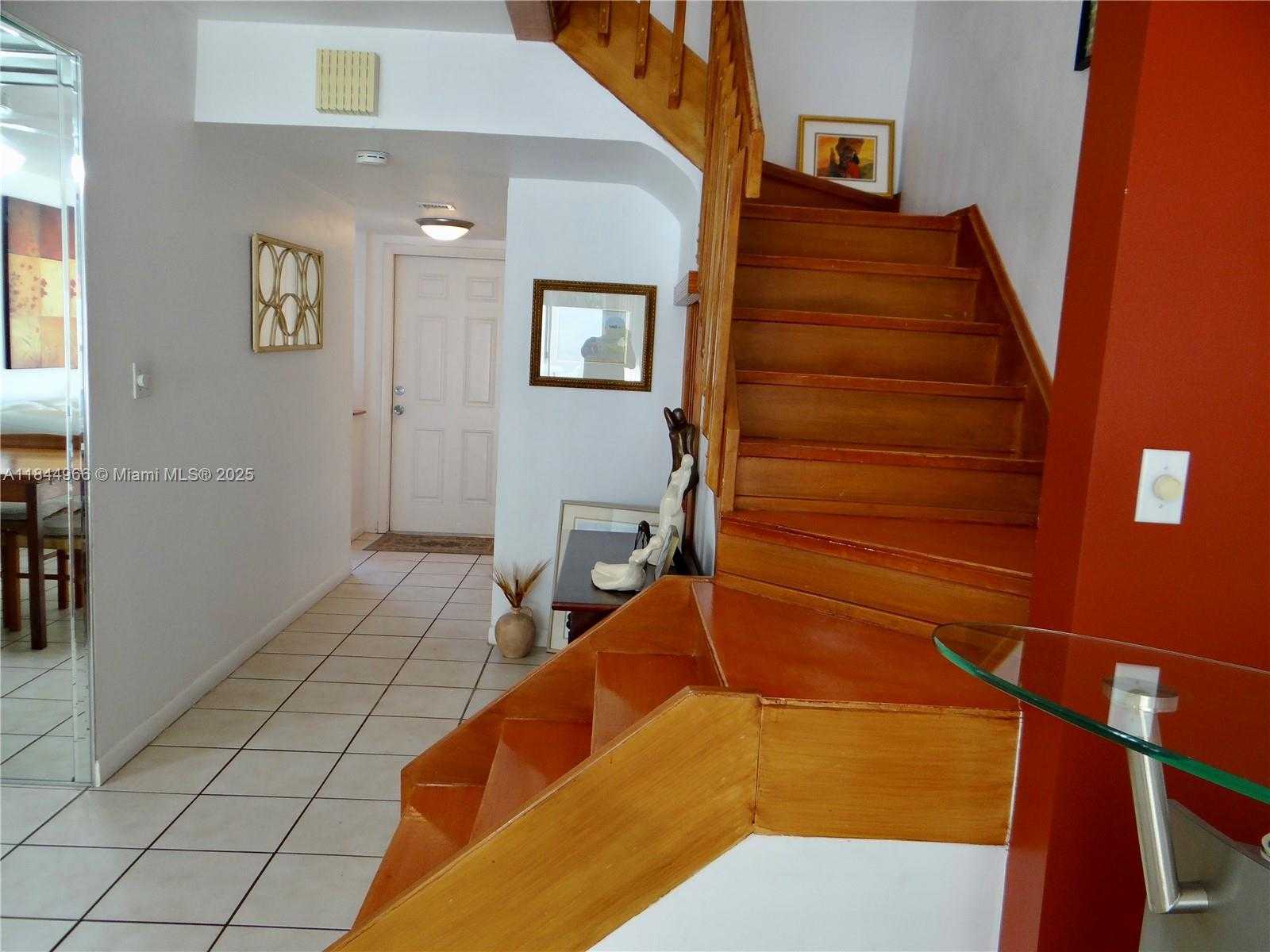 Small Image of 3500 MAGELLAN CIR #714, Aventura Number 15