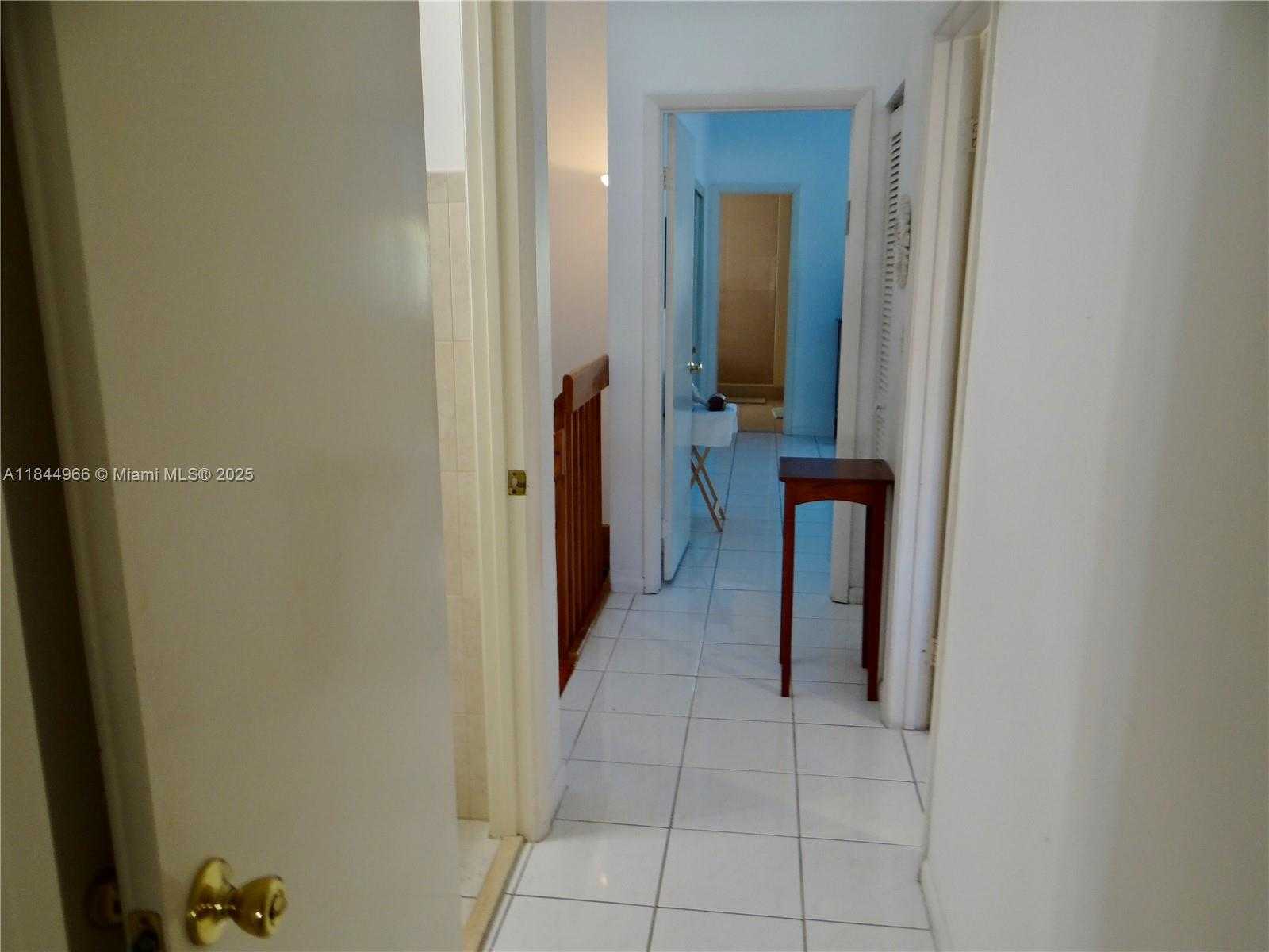 Small Image of 3500 MAGELLAN CIR #714, Aventura Number 17