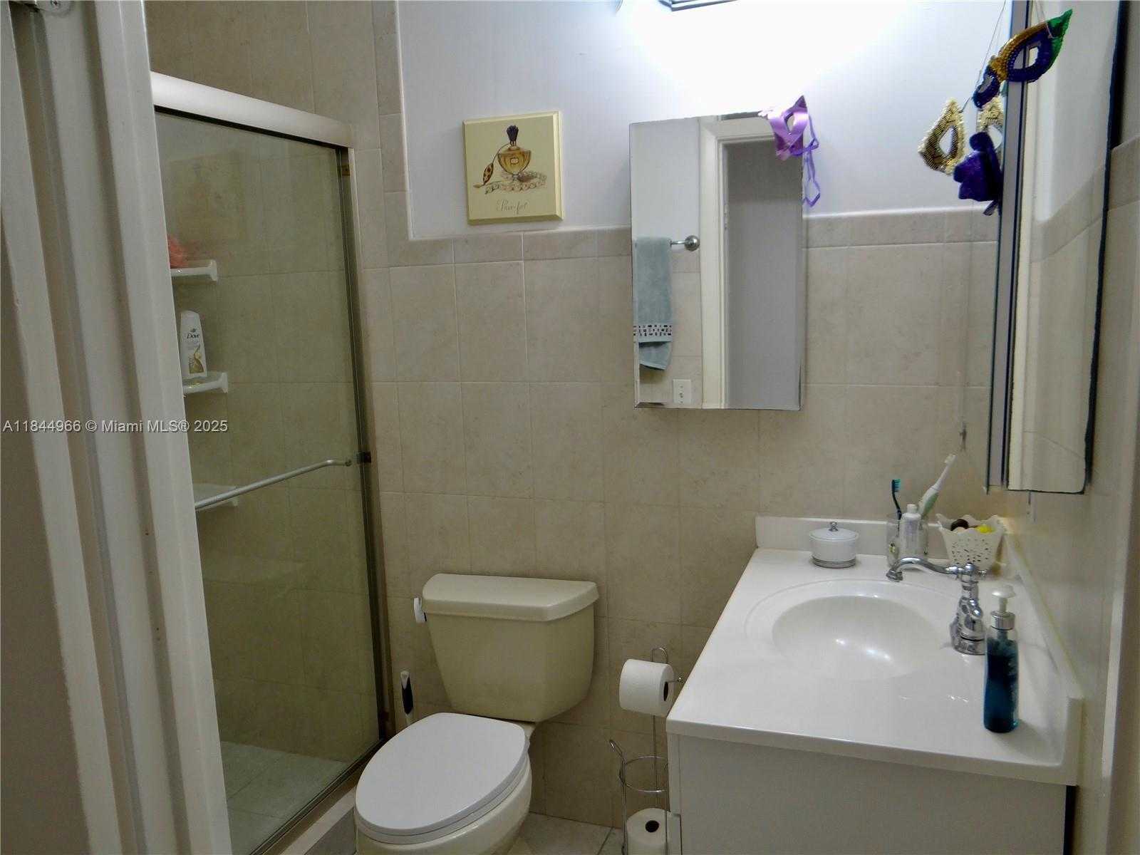 Small Image of 3500 MAGELLAN CIR #714, Aventura Number 26