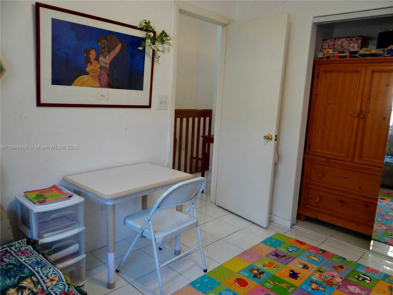 Small Image of 3500 MAGELLAN CIR #714, Aventura Number 28